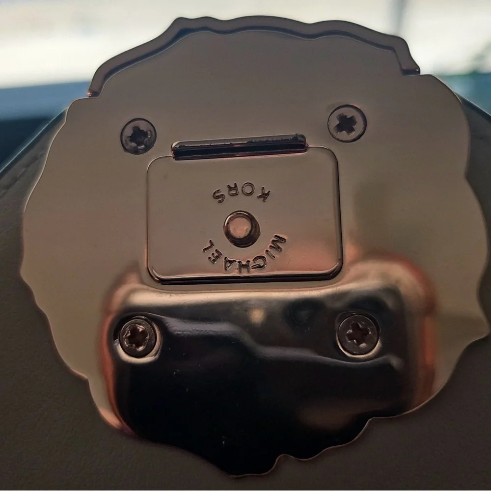 EUC Rare Michael Kors Pink Quilted Handbag with Rose Gold Chain and Brooch Clasp - Picture 5 of 7